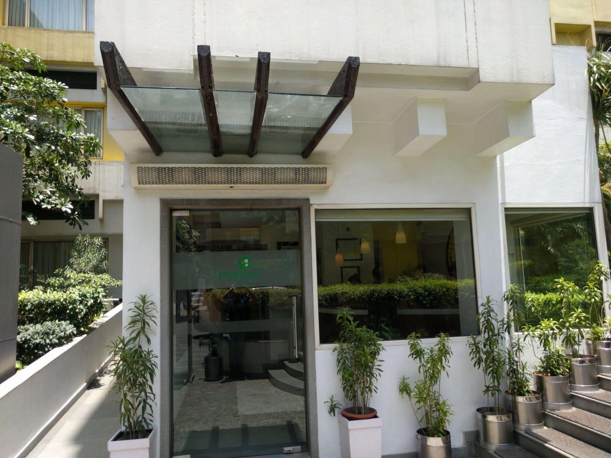 Lemon Tree Hotel, Udyog Vihar, Gurugram Gurgaon Ngoại thất bức ảnh